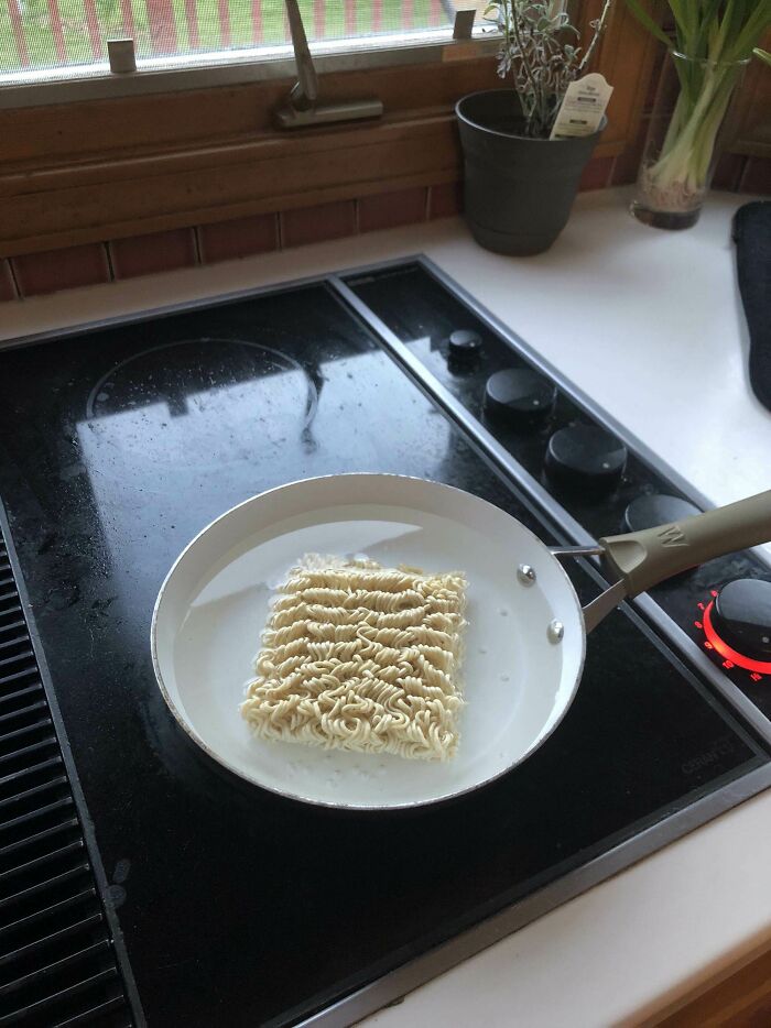 The Way My Boyfriend Makes Ramen