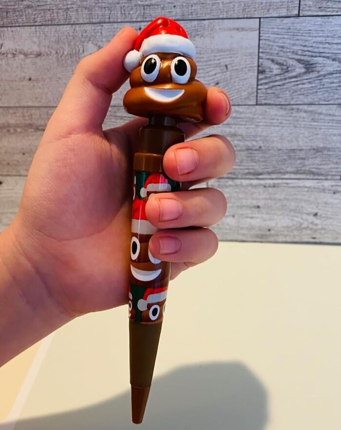 This Farting Poop Pen Is The Hilarious Stocking Stuffer That Will Have Kids Giggling (And Maybe Even A Few Adults Snickering)