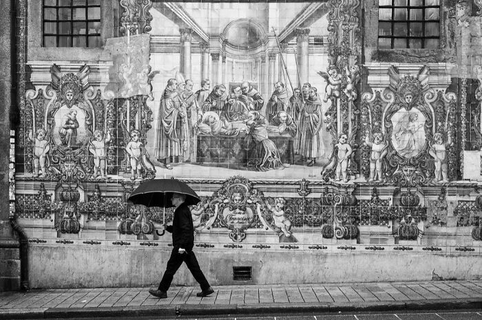 The Art Of The Ordinary: Mary Crnkovic Pilas’ Street Photography