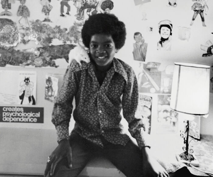 Michael Jackson With His Pet Rat In The Early 1970's. Regardless What You Think About Him, At This Moment In Time He Was Just A Kid