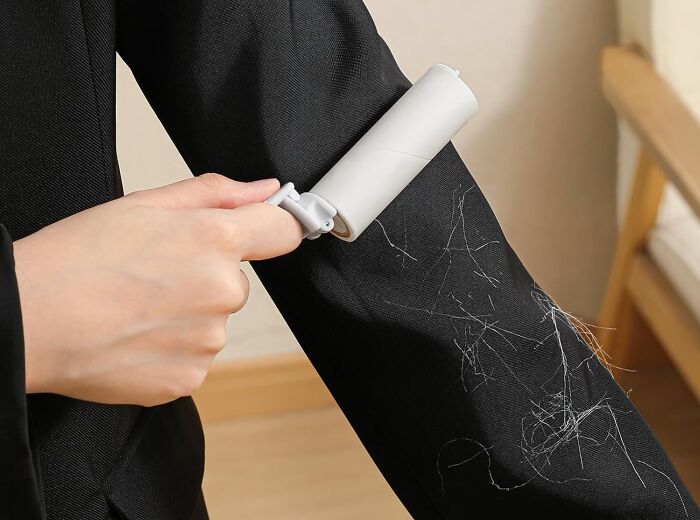 Keep Your Clothes Looking Fresh With This Mini Lint Roller And Remove Pesky Lint And Hair In Seconds. Your Outfits Will Always Be Picture-Perfect!