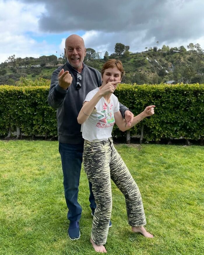 Bruce Willis Seen In Emotional Thanksgiving Photo With Daughters Amid Dementia Battle