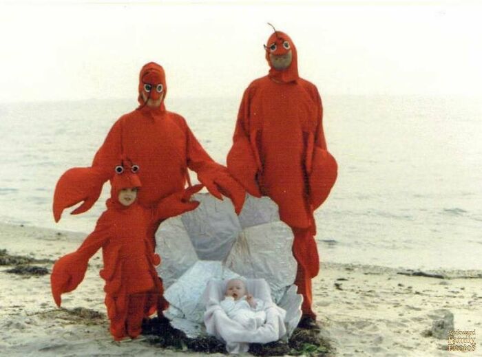 “Esta foto de mi familia se tomó para Navidad a finales de 1989, después de que naciera mi hermana pequeña (la ‘perla’)” 