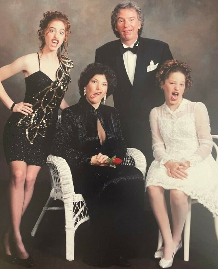 “We Were Doing Family Photos For My Sister’s Bat Mitzvah. The Photographer Told Us To Make Funny Faces But My Mom Took It To The Next Level…”⁠