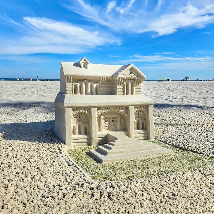 From Childhood Castles To Coastal Masterpieces: The Art Of Janel Hawkins' Sand Architectures (30 Pics)