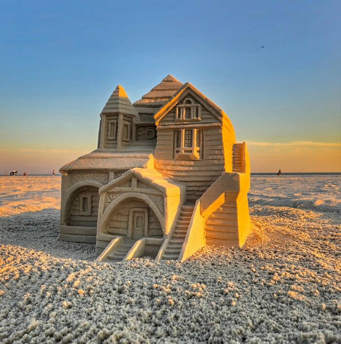 From Childhood Castles To Coastal Masterpieces: The Art Of Janel Hawkins' Sand Architectures (30 Pics)