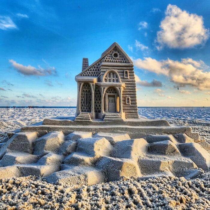 From Childhood Castles To Coastal Masterpieces: The Art Of Janel Hawkins' Sand Architectures (30 Pics)