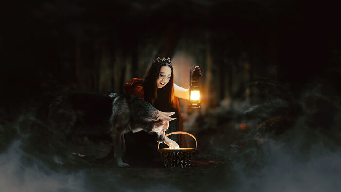 I Photographed A Fairytale-Inspired, Witchy Dog Session Inspired By Red Riding Hood (15 Pics)