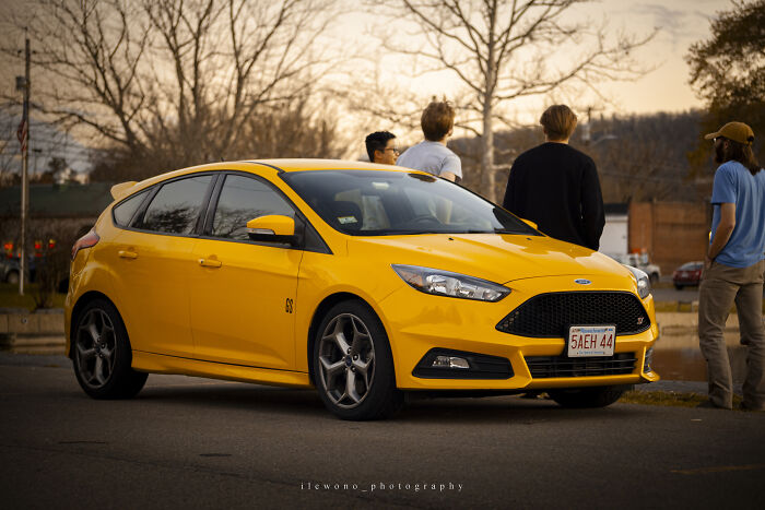 I Took Pictures Of The Ford Focus St With Canon 5d Mark II (8 Pics)