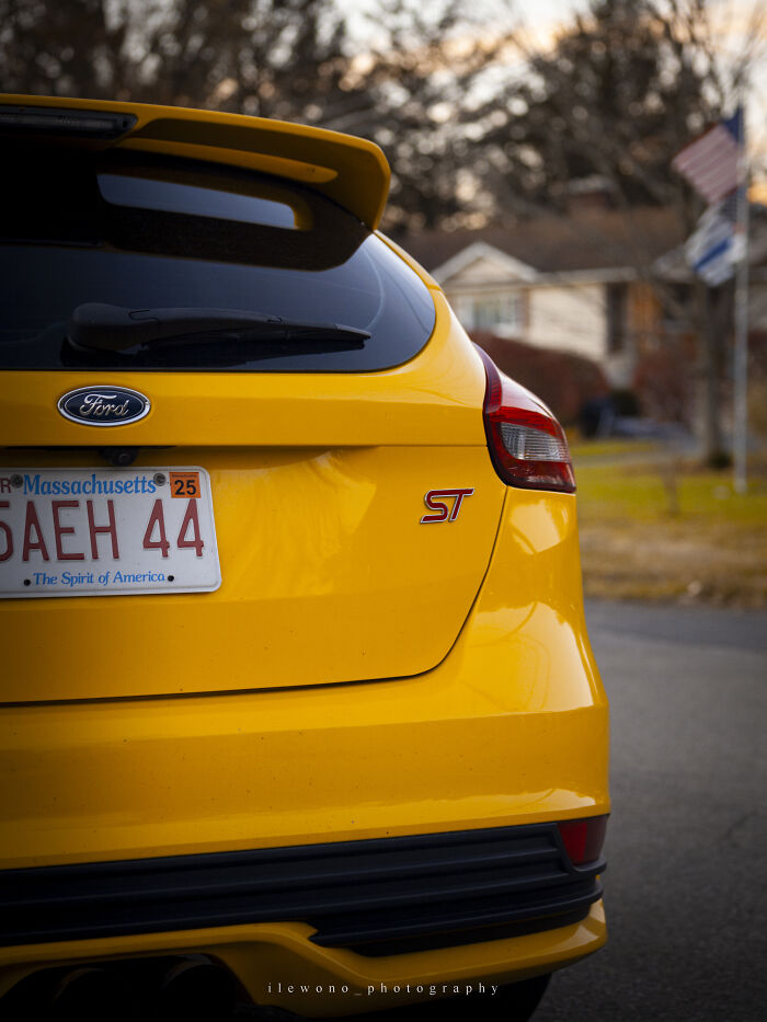 I Took Pictures Of The Ford Focus St With Canon 5d Mark II (8 Pics)