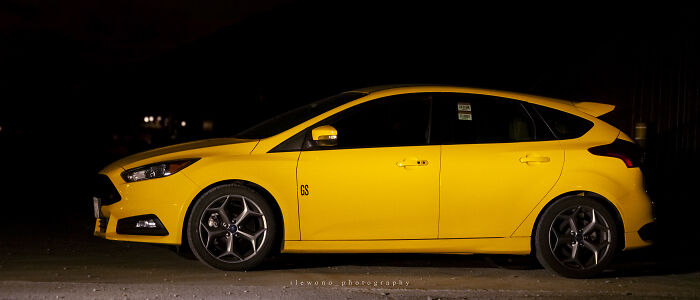 I Took Pictures Of The Ford Focus St With Canon 5d Mark II (8 Pics)