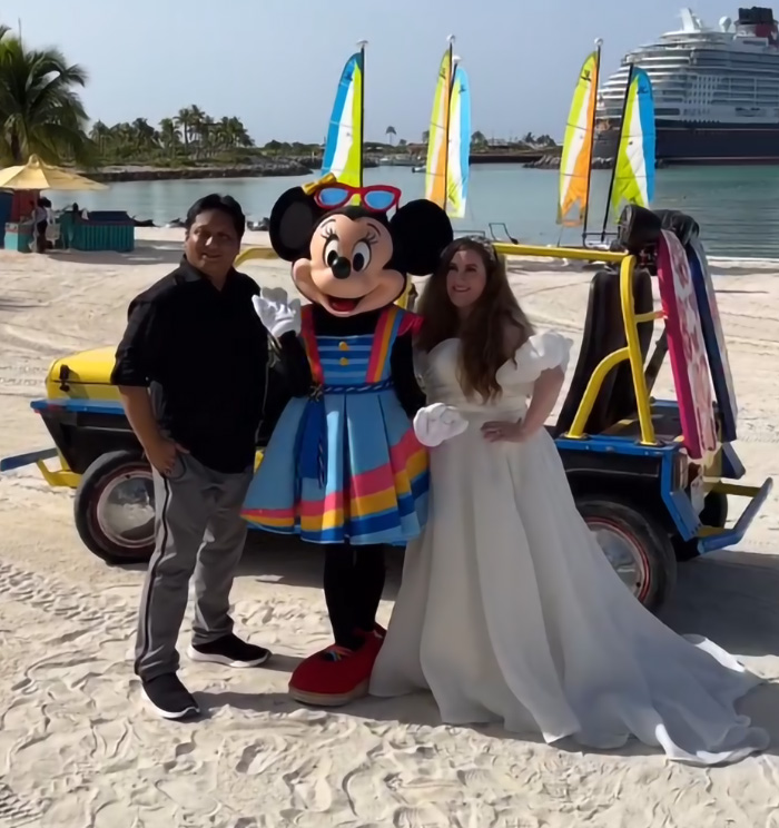 "Seems Expensive To Be Your Friend": People Slam Woman Who Has Had 5 Disney Weddings And Counting