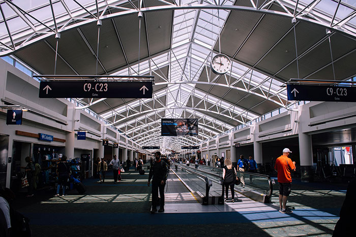 Karen Demands Entire Flight Be Canceled, Manager Doesn’t Blink An Eye And Cancels Her Ticket