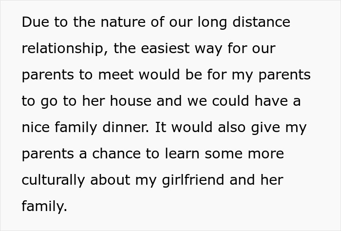 Text discussing a long-distance relationship dilemma involving a girlfriend's house and a family dinner visit.