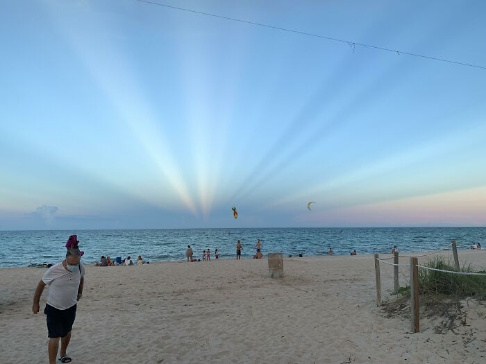 Rare Anticrepuscular Rays This Evening Over Miami Beach