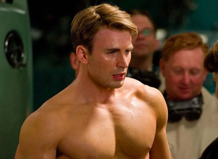 "He's Old Now": Chris Evans Sports Beard And Glasses In Unrecognizable Look At Movie Premiere