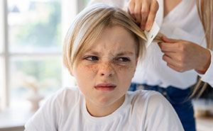 Cleaner Refuses To Go Into Woman’s House After A Lice Outbreak, Woman Thinks She’s Being Ridiculous