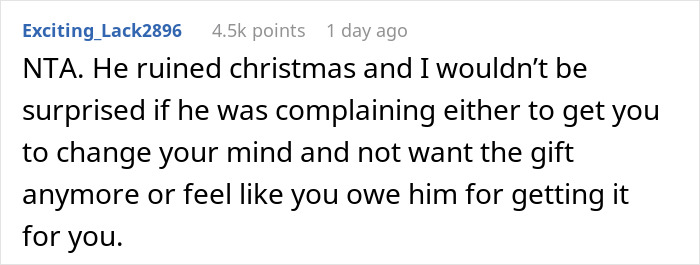 Man Ruins Wife’s Christmas Surprise By Talking About Her Pricey Gift, She Doesn’t Want It Anymore