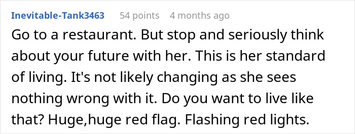 Comment discussing concerns about living standards with a messy girlfriend.