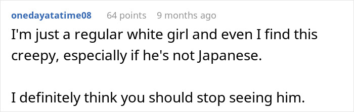 Reddit comment expressing discomfort about a date's home filled with Japanese culture.