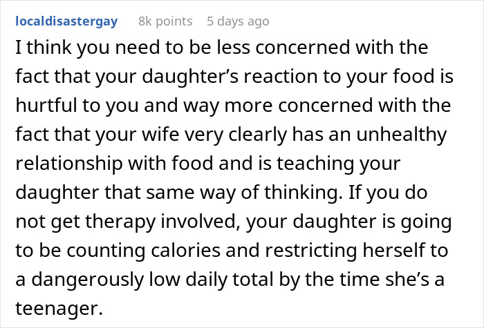 Reddit comment discussing unhealthy relationship with food and its impact on family dynamics.