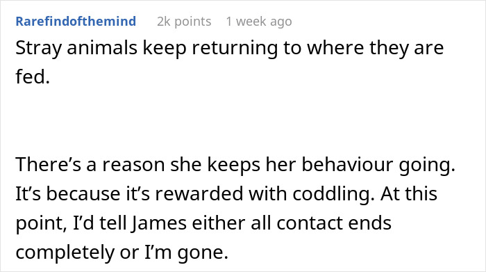 A Reddit comment highlighting relationship boundaries and behavior.