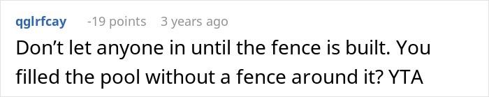 Comment regarding pool safety and the absence of a fence.