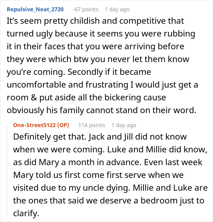 Reddit comments discussing family holiday issues and frustrations over sleeping arrangements on an air mattress.