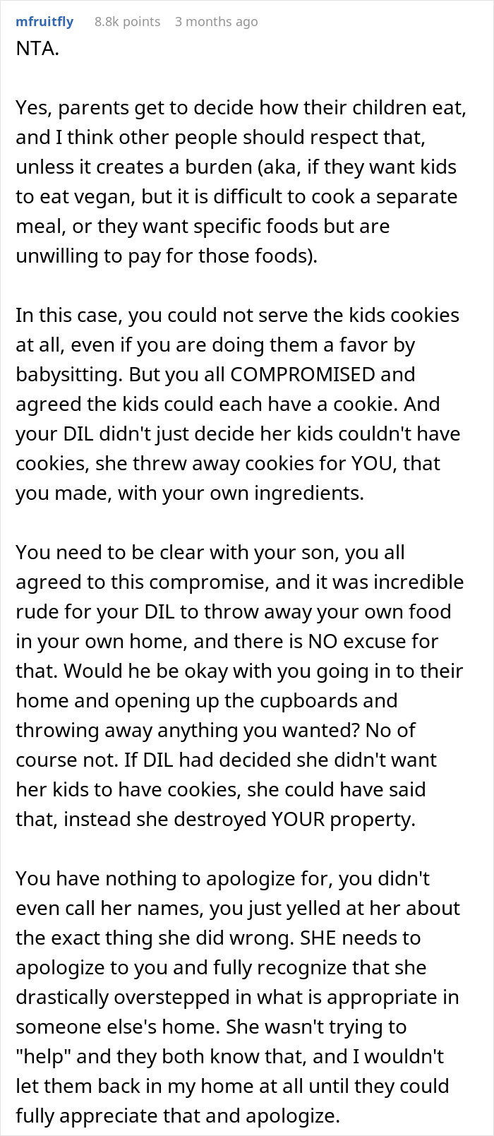 “I Will Not Apologize”: DIL Throws Away Grandparent’s Homemade Cookies, Babysitting Boycott Follows