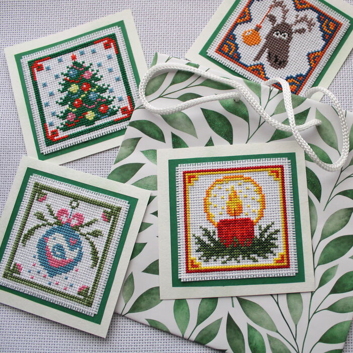 My Easy Christmas Patterns For Cross Stitch Lovers (12 Pics)