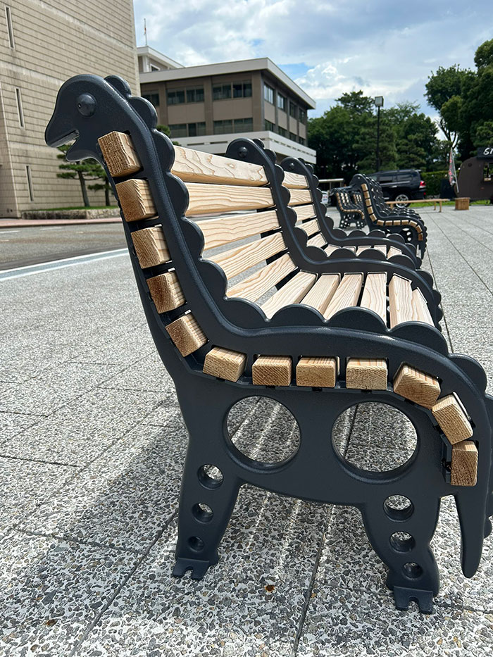 Dino Bench