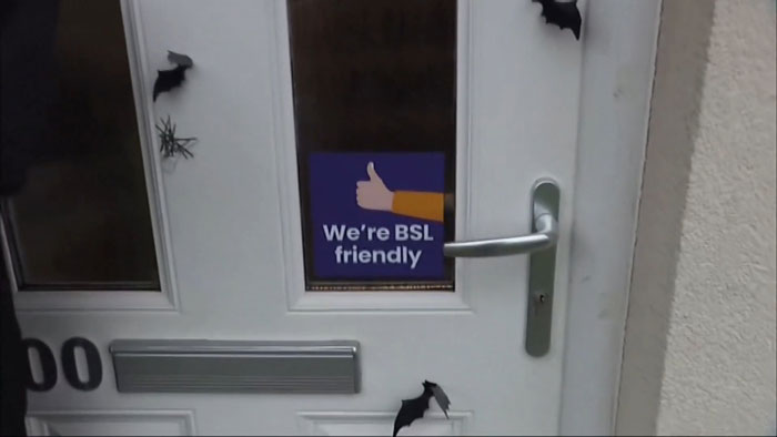 6YO Deaf Girl's Neighbors Learn Sign Language To Make Her Halloween Night "Incredibly Special"