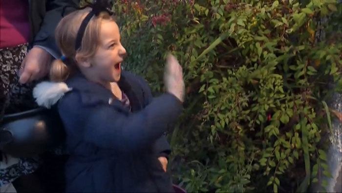 6YO Deaf Girl's Neighbors Learn Sign Language To Make Her Halloween Night "Incredibly Special"