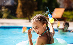 New Homeowner Stunned By Neighbor’s Demand That They Watch Her Kids While They Swim In Their Pool