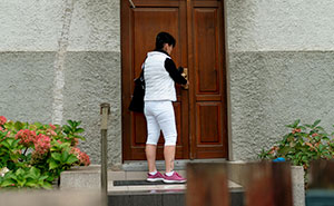 MIL Who Keeps Causing Problems In Couple’s Relationship Starts Sneaking Into Their House Suddenly