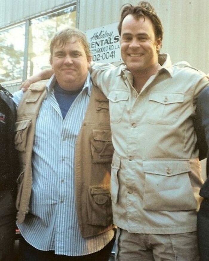 John Candy And Dan Aykroyd Together On The Set Of The Great Outdoors In 1987