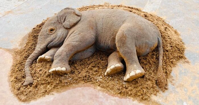 This Artist’s Sand Sculptures Are So Lifelike, They Might Fool You At First Glance (20 New Pics)