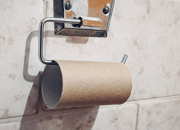 40 Unhinged Things One May See In A Home And Think, ‘Oh No, Not Today’