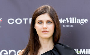 “Women’s Bodies Are Amazing”: Alexandra Daddario Shares Raw Pic Of Her “Magic” Postpartum Body