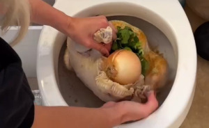 “Diabolical”: Woman Slammed For Cooking Thanksgiving Turkey In Toilet