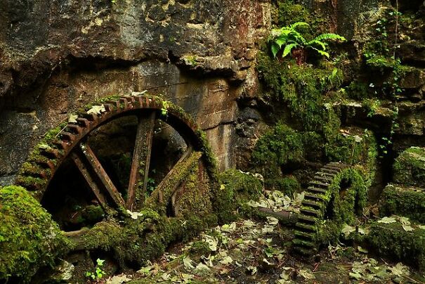 Abandoned Water Wheel In Kennall Vale, Ponsanooth, Cornwall