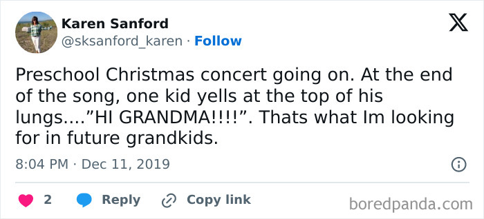 Tweet about a funny moment during a school Christmas concert with a kid yelling "Hi Grandma!" at the end.