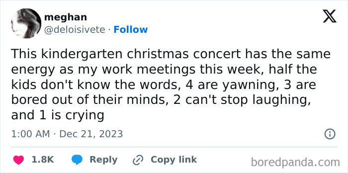 Tweet humorously comparing a kindergarten Christmas concert to work meetings.