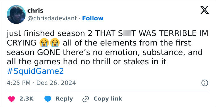 Tweet criticizing Squid Game 2 for lack of emotion and thrill, using emojis to express disappointment.