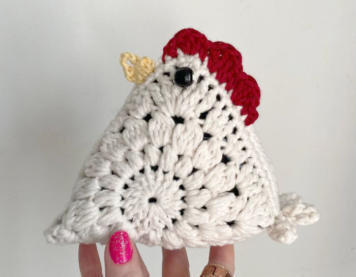 From Yarn To Ornament: Granny Square Chick Style