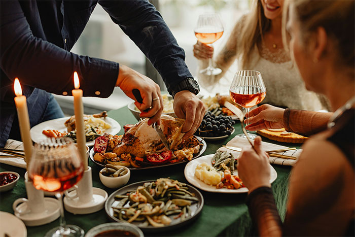 Guy Seeks Advice Online: “My Family Invited My Ex To Thanksgiving And Christmas”