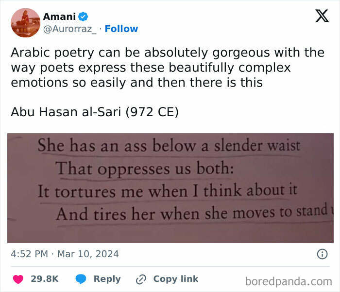 Tweet humorously comparing Arabic poetry's beauty with an amusing historical example.