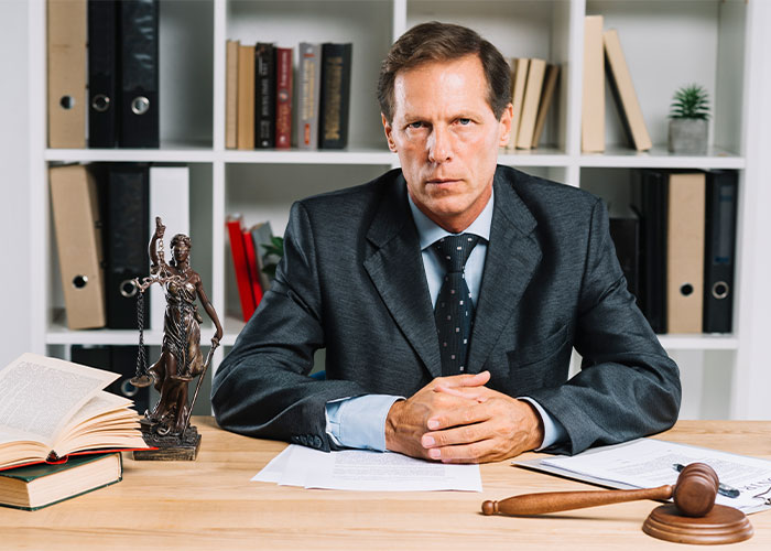 “Added 9 Years To A Short Sentence”: 70 Lawyers Recall The Stupidest Things Clients Have Done