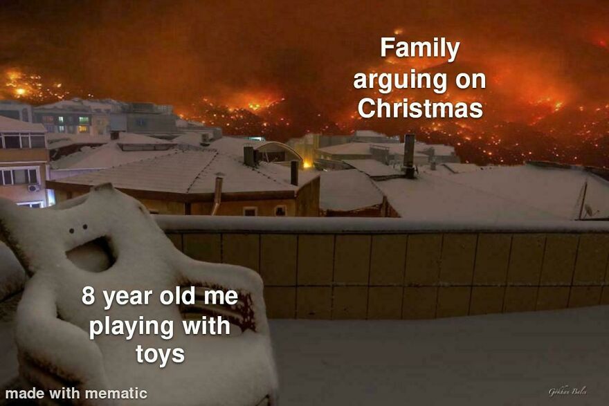 Snow chair scene with text overlay: “8-year-old me playing with toys” and “Family arguing on Christmas.” Funny Christmas meme.