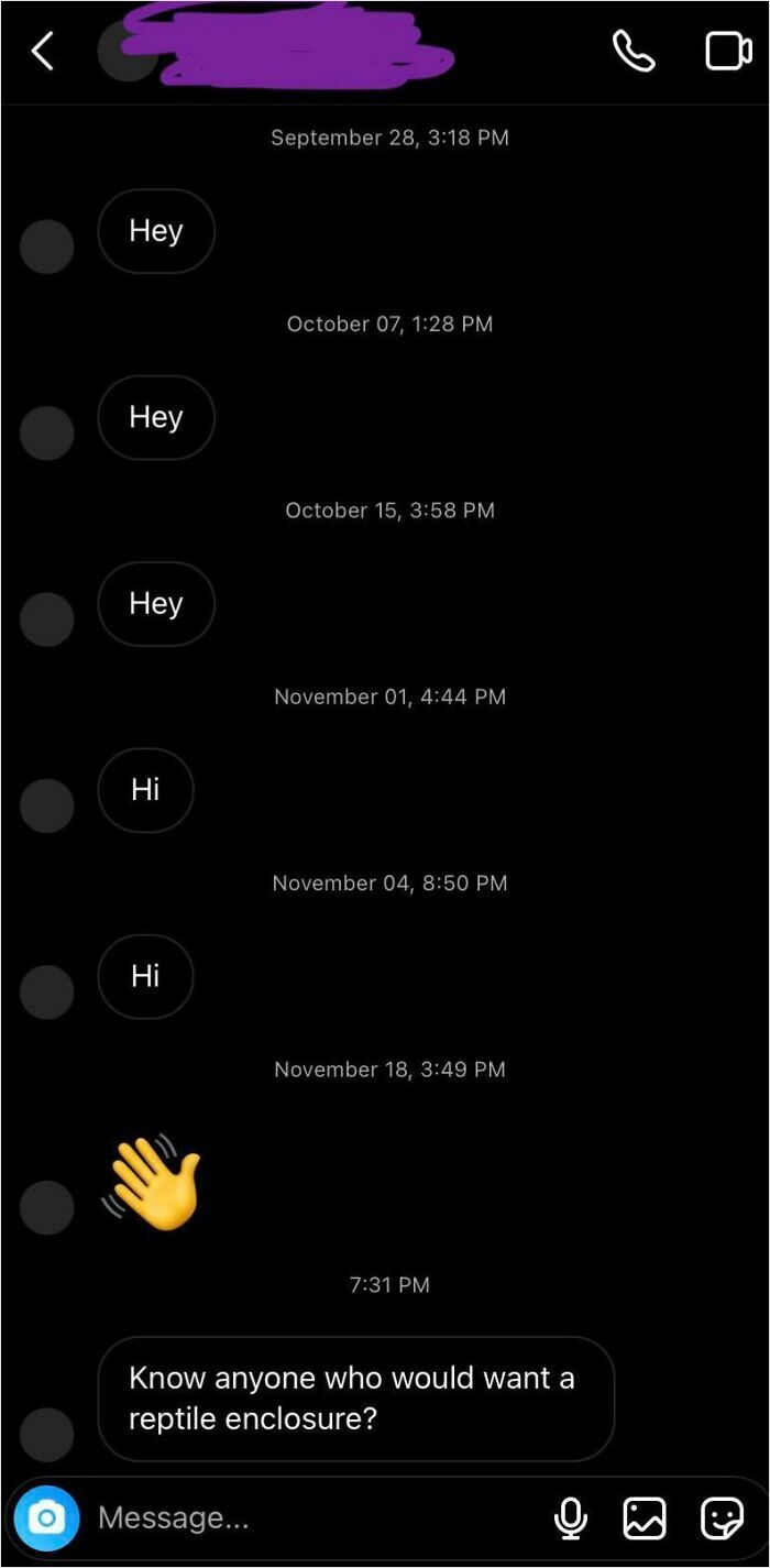 Text conversation showing a repeated approach by a man, featuring messages like "Hey" and "Hi" with a delayed unrelated question.